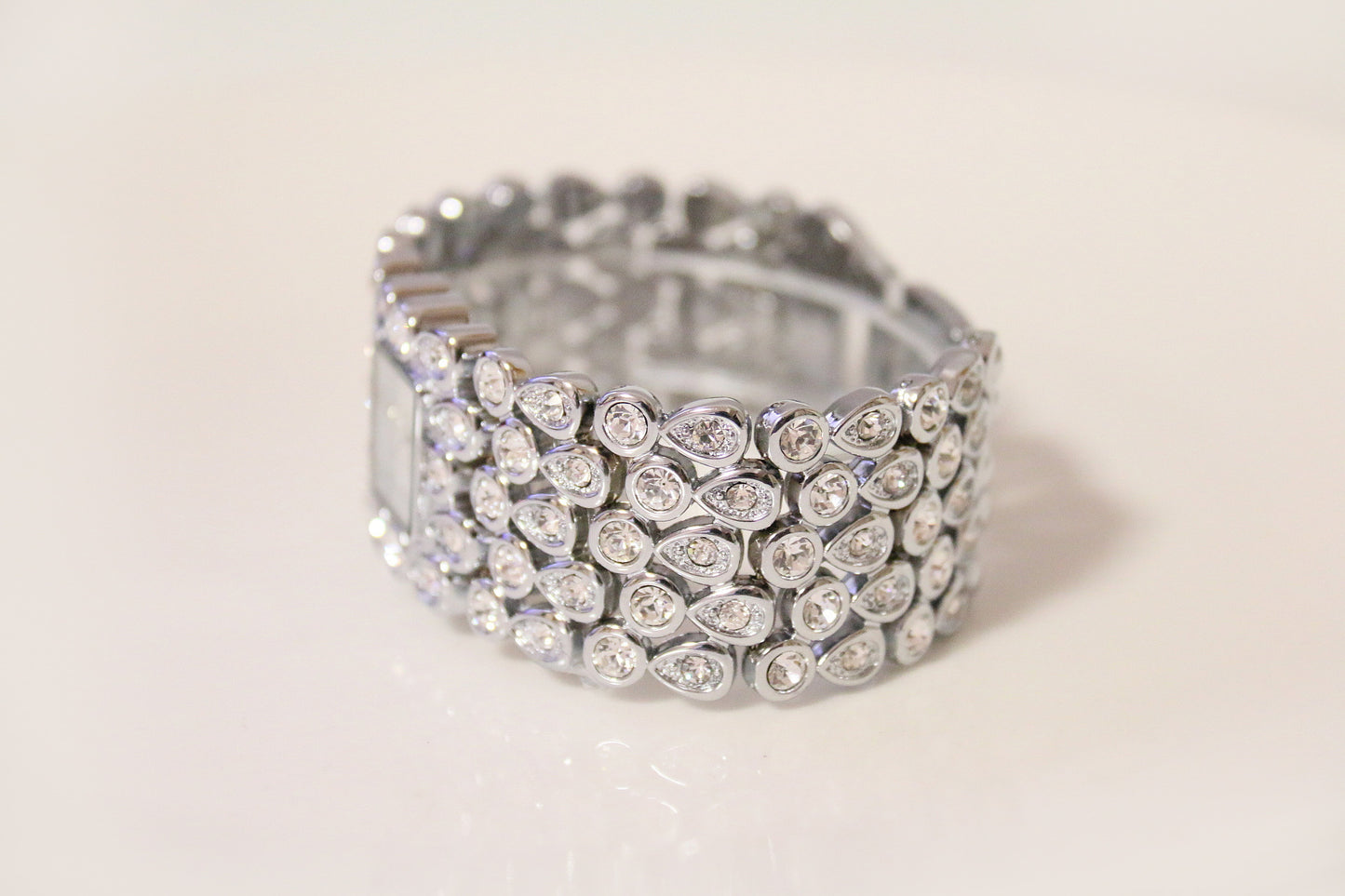 【#W04】Popular watch chain full diamonds female watches
